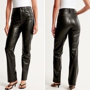 Curve Love Ultra High Rise 90s Straight vegan leather size 26 short length